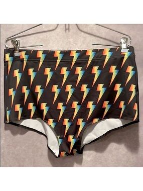 Devil Walking booty shorts rainbow lightning bolt festival rave size XL 🌈🔥